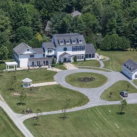 Loudoun Valley Manor B&B